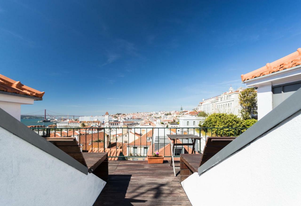 Flh Chiado Skyline Apartment Lisbon Luaran gambar